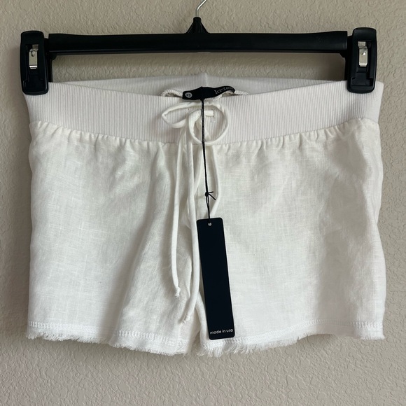 Krisa White Linen Drawstring Shorts - Picture 2 of 4